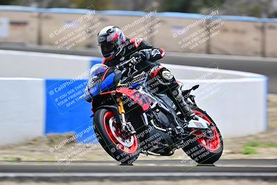 media/Apr-18-2025-TrackDaz (Fri) [[45f5874c44]]/B Group/Session 4 (Turn 6 - Outside)/